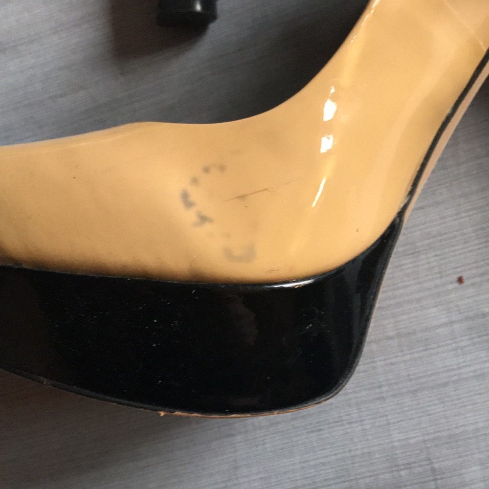Vincent Camuto tan/black Mary Janes 7.5 - Picture 7 of 7